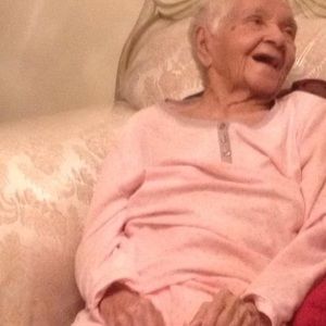 Meet your Posher, Ana